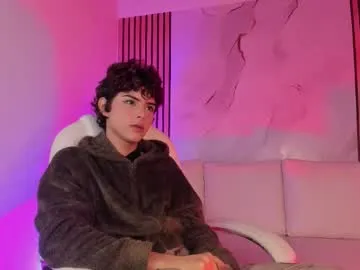 sweetsour18 – webcam model profile photo Image 17