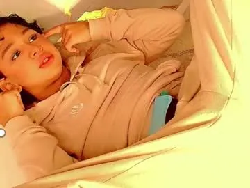 CarlaSharp – webcam model profile photo Image 9