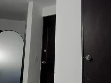 sweetkarmababy – webcam model profile photo Image 5