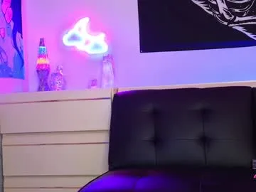 indiandesiguys2023 – webcam model profile photo Image 3