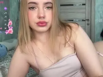 HoneyJo – webcam model profile photo Image 12