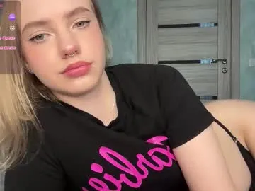 HoneyJo – webcam model profile photo Image 8