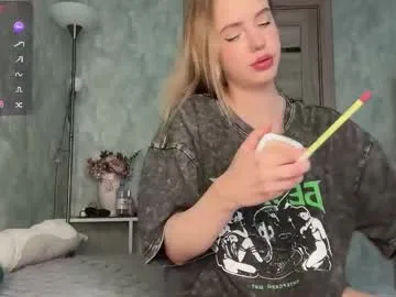 HoneyJo – webcam model profile photo Image 9