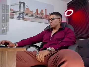 BellaHurst – webcam model profile photo Image 15