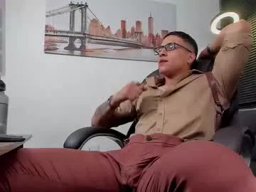 BellaHurst – webcam model profile photo Image 17