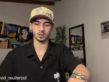 brownboy6999 – webcam model profile photo Image 12