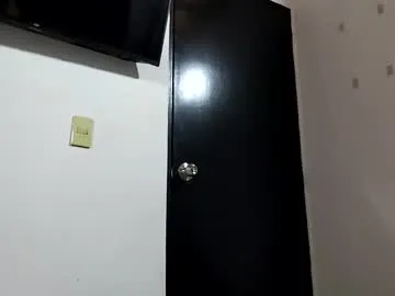 monicaflower – webcam model profile photo Image 6