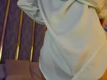 indiandesiguys2023 – webcam model profile photo Image 5