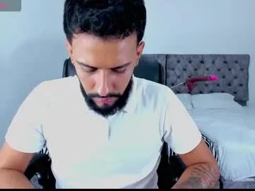 mae_nathan – webcam model profile photo Image 6