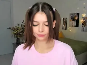 RebekaHart – webcam model profile photo Image 3