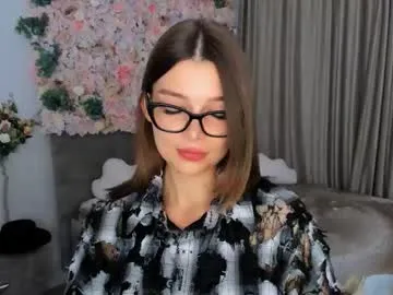 RebekaHart – webcam model profile photo Image 5