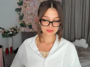 RebekaHart – webcam model profile photo Image 6