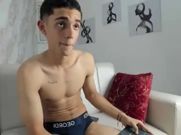 sunflower_28 – webcam model profile photo Image 2