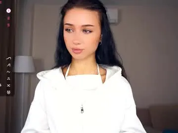 GabyCastellanos – webcam model profile photo Image 4