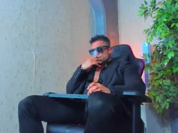 SarithaBroun – webcam model profile photo Image 8