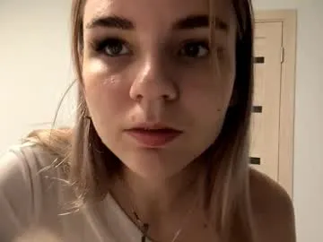 KendyDaner – webcam model profile photo Image 8