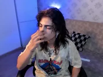 ChloeWills – webcam model profile photo Image 18