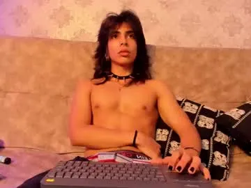 ChloeWills – webcam model profile photo Image 3