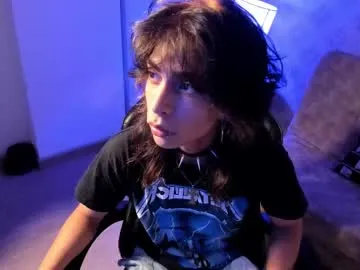 ChloeWills – webcam model profile photo Image 9