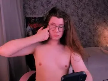 AvaReece – webcam model profile photo Image 3