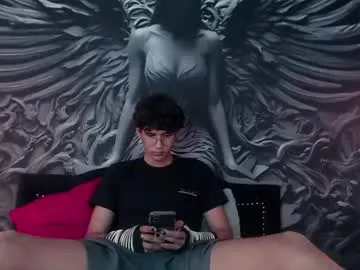 MickeySean – webcam model profile photo Image 3