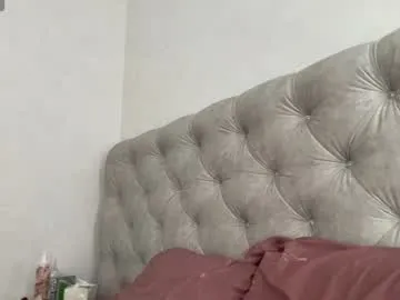 the_right_girl – webcam model profile photo Image 5