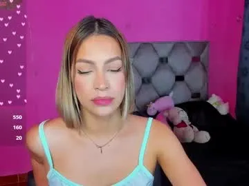 KathiaRuso – webcam model profile photo Image 2