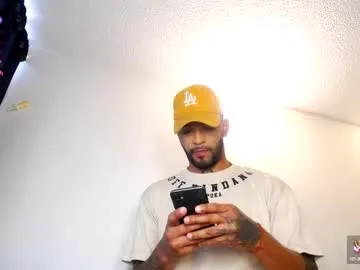 milla_milla – webcam model profile photo Image 9