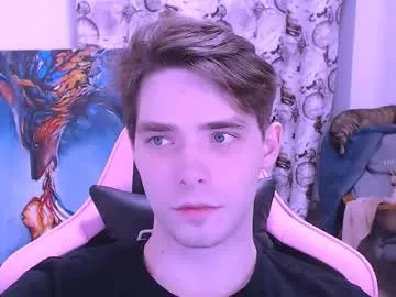 AdelinaLuuna – webcam model profile photo Image 12