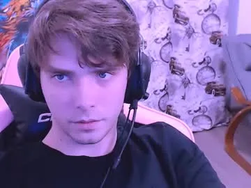 AdelinaLuuna – webcam model profile photo Image 9