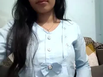 AdelLonsford – webcam model profile photo Image 3