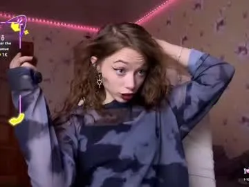 sanvi13 – webcam model profile photo Image 2