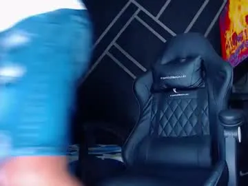 Raisa – webcam model profile photo Image 10