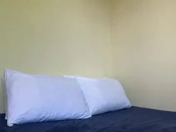 midwestlovers1990 – webcam model profile photo Image 2