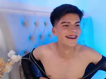 Skyller – webcam model profile photo Image 9