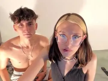 YasmienAtos – webcam model profile photo Image 11