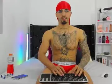 topalphaboss – webcam model profile photo Image 10