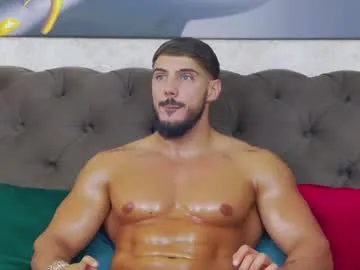 Emely – webcam model profile photo Image 13