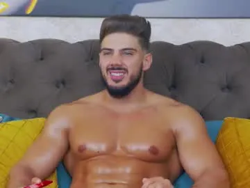 Emely – webcam model profile photo Image 14