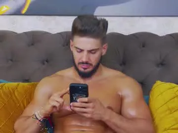 Emely – webcam model profile photo Image 15