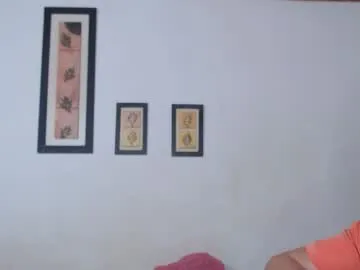 the_right_girl – webcam model profile photo Image 18