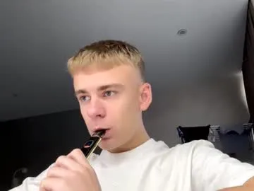 brownboy6999 – webcam model profile photo Image 13