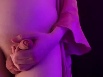 katy_monrroy – webcam model profile photo Image 2