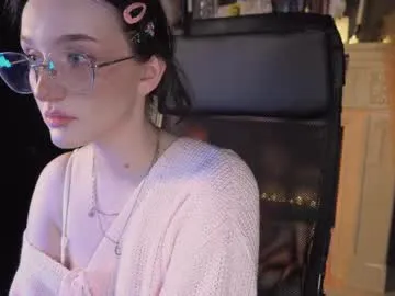 AngelNick – webcam model profile photo Image 3