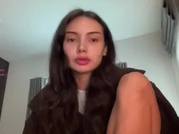 CarolineCouls – webcam model profile photo Image 15