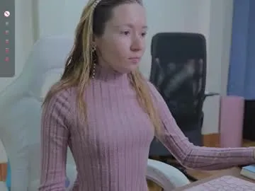 MayaHiper – webcam model profile photo Image 12