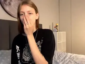 Seline – webcam model profile photo Image 14