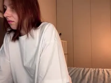 Seline – webcam model profile photo Image 7