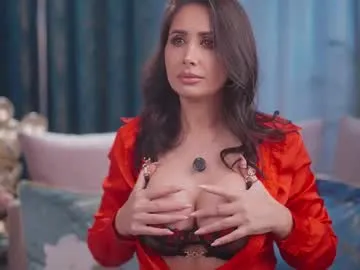 EmiliaWalker – webcam model profile photo Image 8