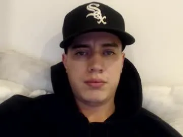 elmono33 – webcam model profile photo